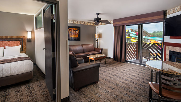 Royal African Queen Suite interior.